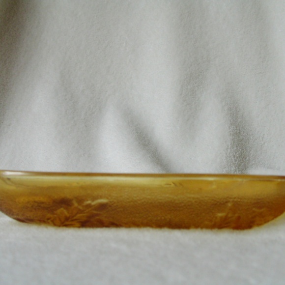 Amber Glass Apple Shaped Dish - Picture 2 of 4